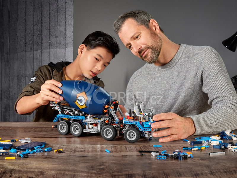 LEGO Technic - Náklaďák s míchačkou na beton