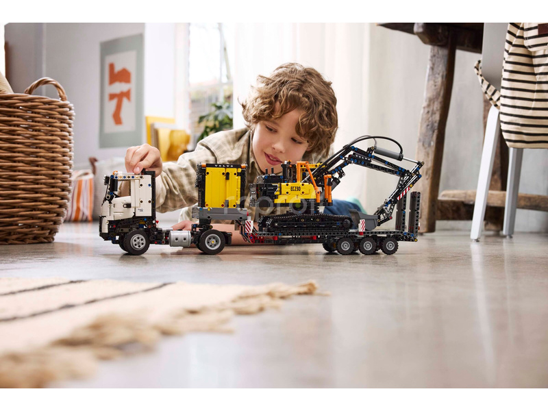 LEGO Technic - Nákladní auto Volvo FMX a elektrický bagr Volvo EC230