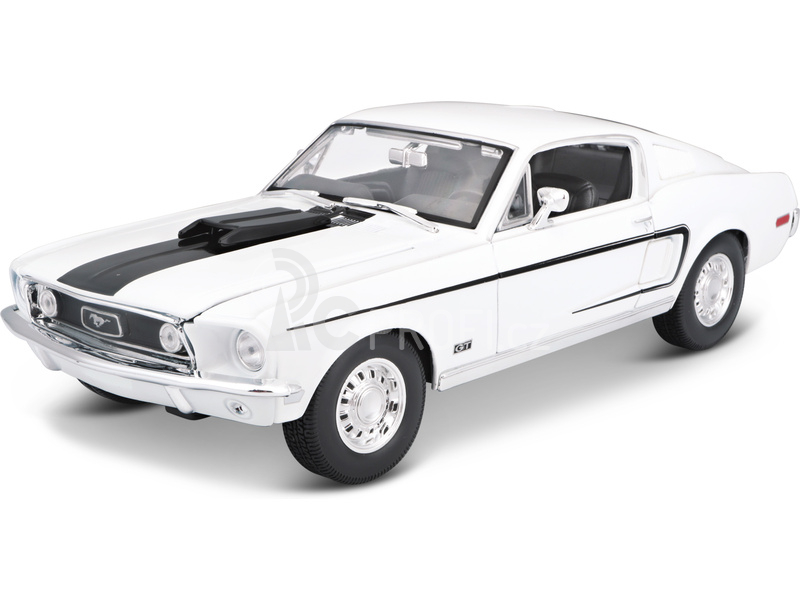 Maisto Ford Mustang GT Cobra Jet 1968 1:18 bílá