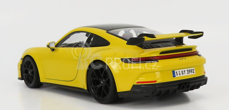 Maisto Porsche 911 992 Gt3 Coupe 2022 - Exclusive Carmodel 1:18 Žlutá
