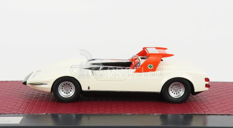 Matrix scale models Alfa romeo P33 Roadster Pininfarina 1968 1:43 Bílá