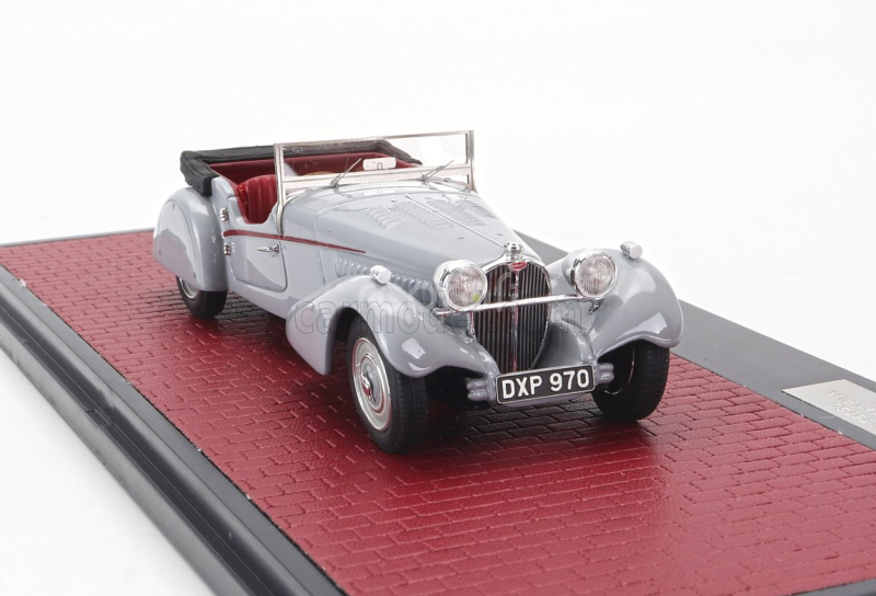 Matrix scale models Bugatti T57sc Roadster Vanden Plas Open 1938 1:43 Grey