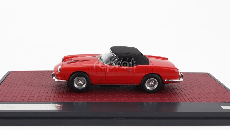 Matrix scale models Ferrari 400 Superamerica Pinifarina Cabriolet Closed 1960 1:43 Červená Černá