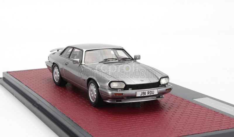 Matrix scale models Jaguar Xjr-s 1993 1:43 Silver