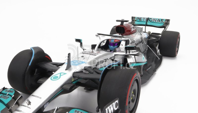 Minichamps Mercedes gp F1 W13e Mercedes-amg Petronas F1 N 63 1:18, stříbrná