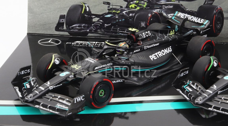 Minichamps Mercedes gp Set dvou modelů F1 1:43, černá