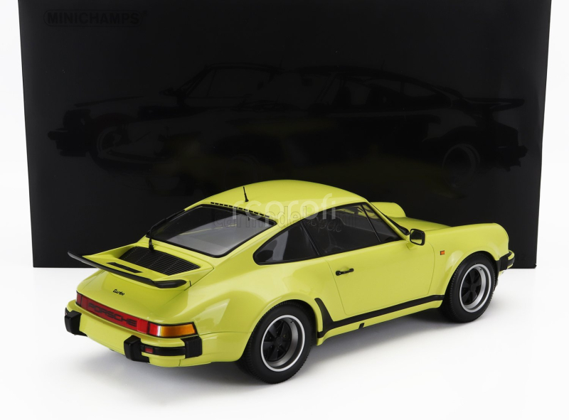 Minichamps Porsche 911 930 3.0l Turbo Coupe 1977 1:12 Světle Žlutá