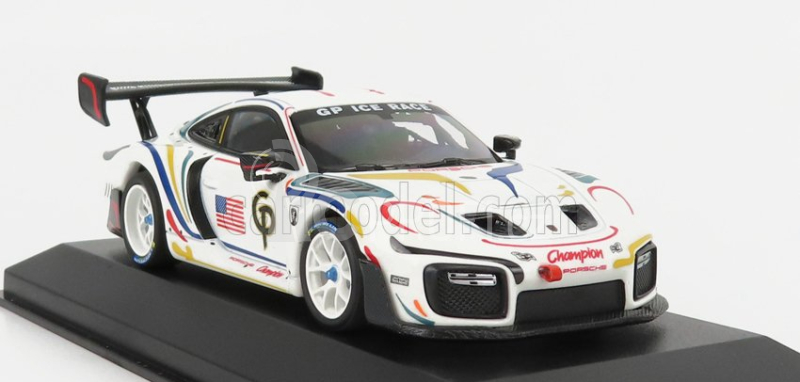 Minichamps Porsche 935/19 Base Gt2 Rs Champion 2019 1:43 Bílá