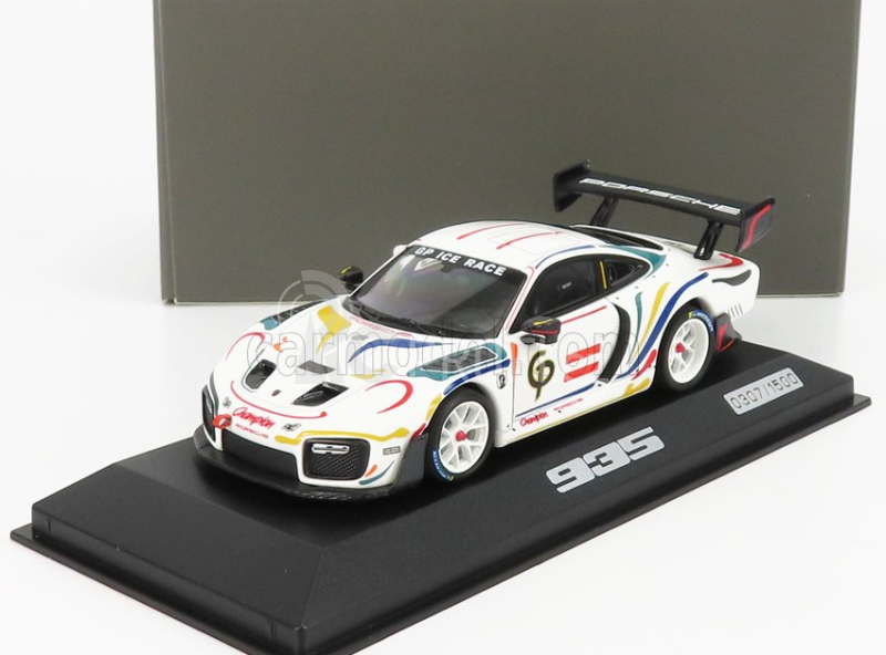 Minichamps Porsche 935/19 Base Gt2 Rs Champion 2019 1:43 Bílá