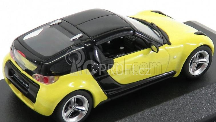 Minichamps Smart Roadster Coupe 2003 1:43 Žlutá Černá