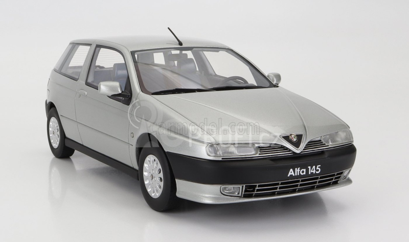 Mitica Alfa romeo 145 1995 1:18 Silver