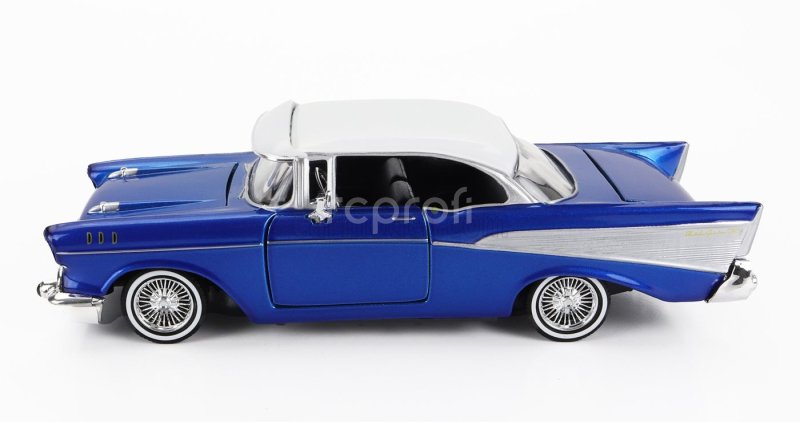 Motor-max Chevrolet Bel Air With Visor 1957 1:24 Modrá Stříbrná