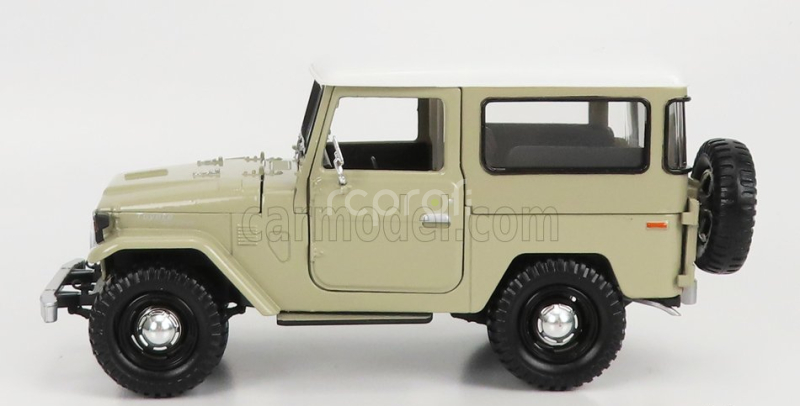 Motor-max Toyota Fj40 Land Cruiser Hard-top Closed 1980 1:24 Bílá Bílá