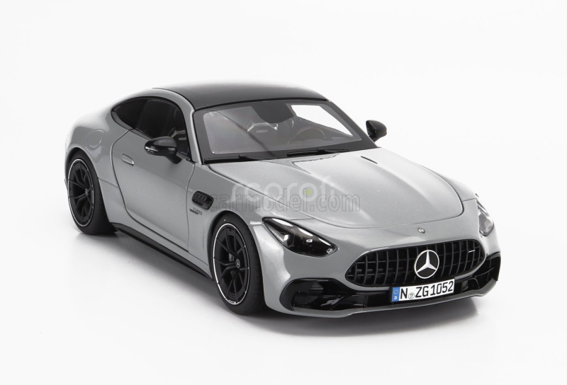 Nzg Mercedes benz Amg Gt43 (c192) 2024 1:18 Šedá Černá