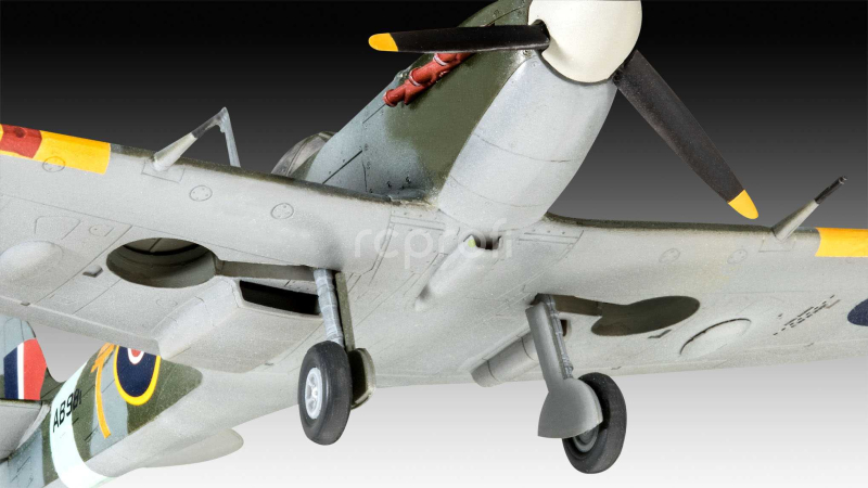 Plastic Modelkit letadla 03710 - Bf109G-10 & Spitfire Mk.V (1:72)