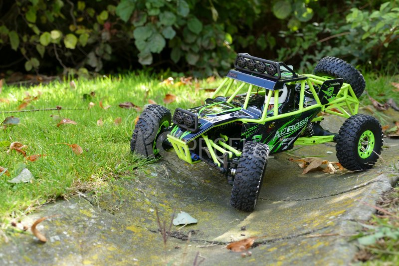 RC auto Písečná buggy Across + náhradní baterie