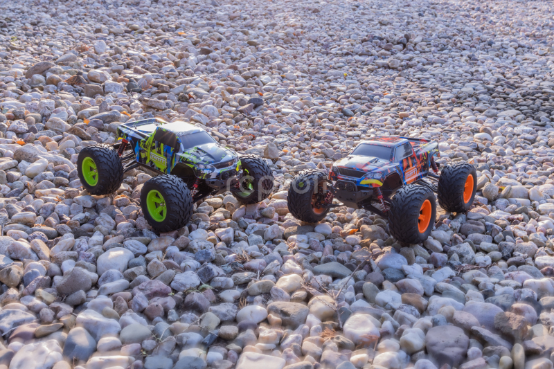 RC auto RMT Dominator Monster, oranžová