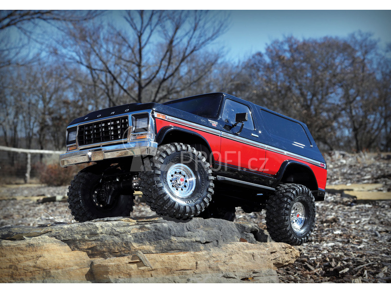 RC auto Traxxas TRX-4 Ford Bronco 1:10 TQi, červená