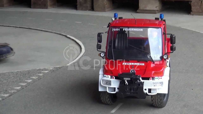 RC Unimog hasiči, červená