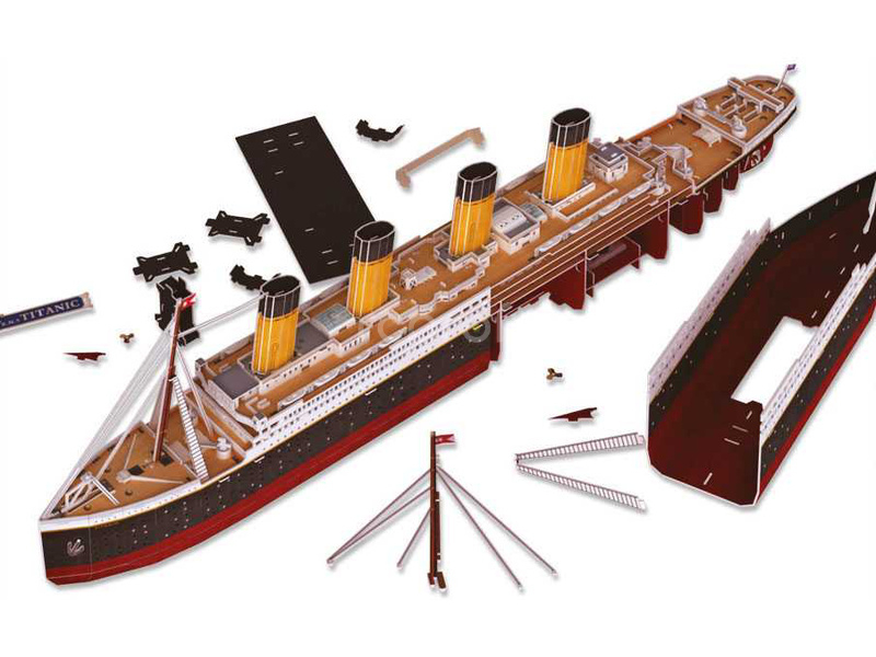 Revell 3D Puzzle - RMS Titanic s LED osvětlením