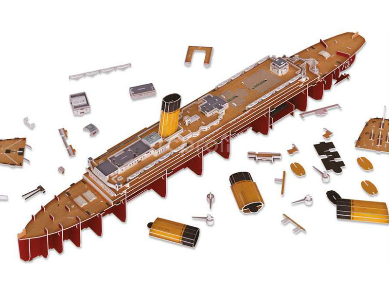 Revell 3D Puzzle - RMS Titanic s LED osvětlením