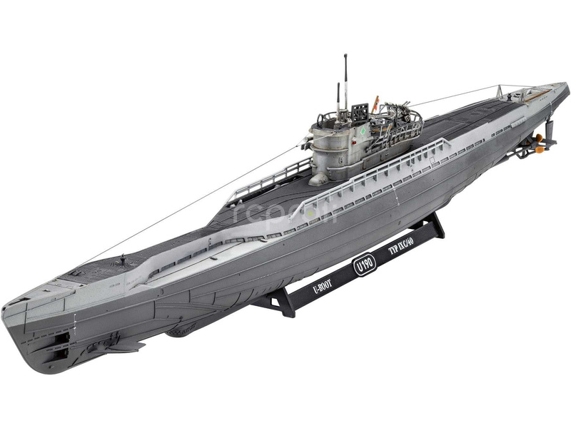 Revell German Submarine Type IX C/40 (U190) (1:144)