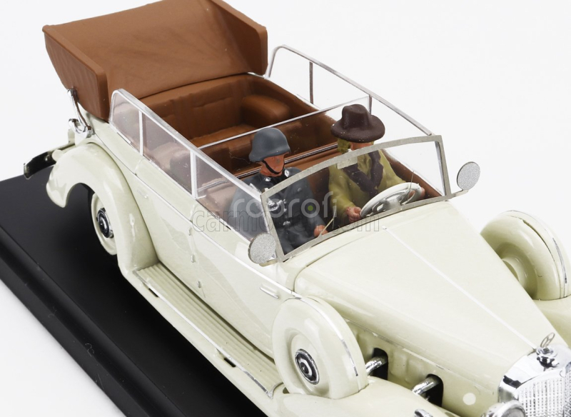 Rio-models Mercedes benz 770k Cabriolet 1938 With Eva Braun And Ss Military Guard Figures 1938 1:43 Bílá