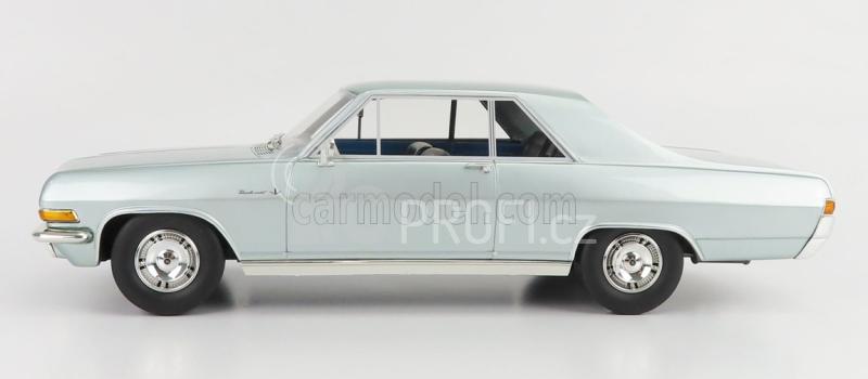 Schuco Opel Diplomat A 1965 1:18 Silver