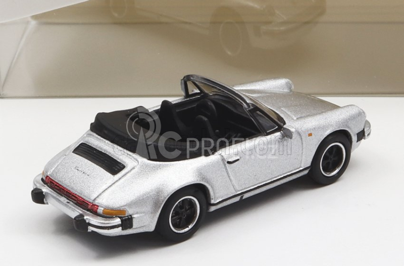 Schuco Porsche 911 3.2 Carrera Cabriolet 1989 1:87 Silver