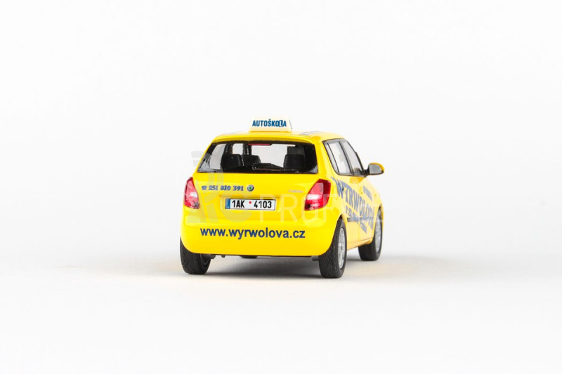 Abrex Škoda Fabia II (2006) 1:43 - Autoškola Wyrwolová