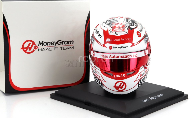 Spark-model Bell helmet F1  Casco Helmet Haas Vf-23 Team Moneygram Haas N 20 Singapore Gp 2023 Kevin Magnussen 1:5 Bílá Červená