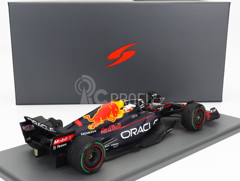 Spark-model Red bull F1  Rb18 Team Oracle Red Bull Racing N 1 Winner Japan Gp With Pit Board World Champion 2022 Max Verstappen 1:18 Matná Modrá Žlutá Červená