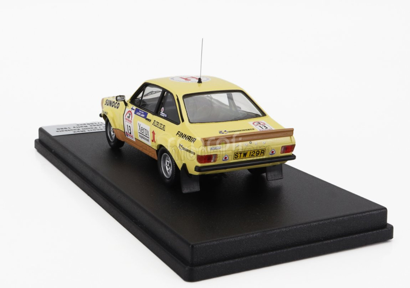 Trofeu Ford england Escort Mkii (night Version) N 13 5th Rally 1000 Lakes 1980 Lasse Lampi - Pentti Kuukkala 1:43 Žlutá