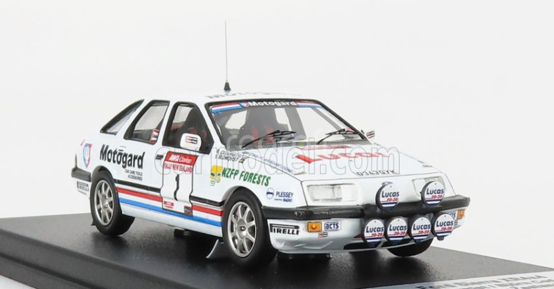 Trofeu Ford england Sierra Xr 4x4 (night Version) N 1 Rally New Zealand 1987 S.blomqvist - B.cederberg 1:43 Bílá