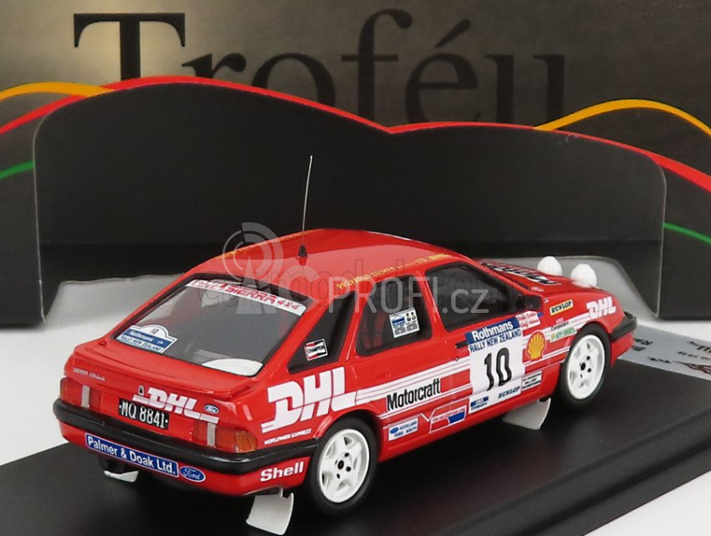 Trofeu Ford england Sierra Xr4x4 (night Version) N 10 Rally New Zealand 1988 B.stokes - G.adams 1:43 Červená Bílá
