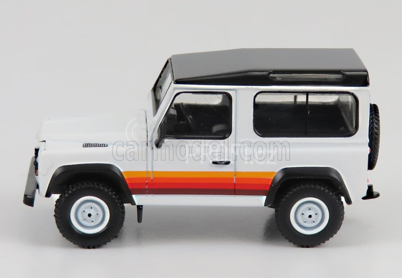 Truescale Land rover Defender 90 Wagon Lhd 1983 1:64 Bílá