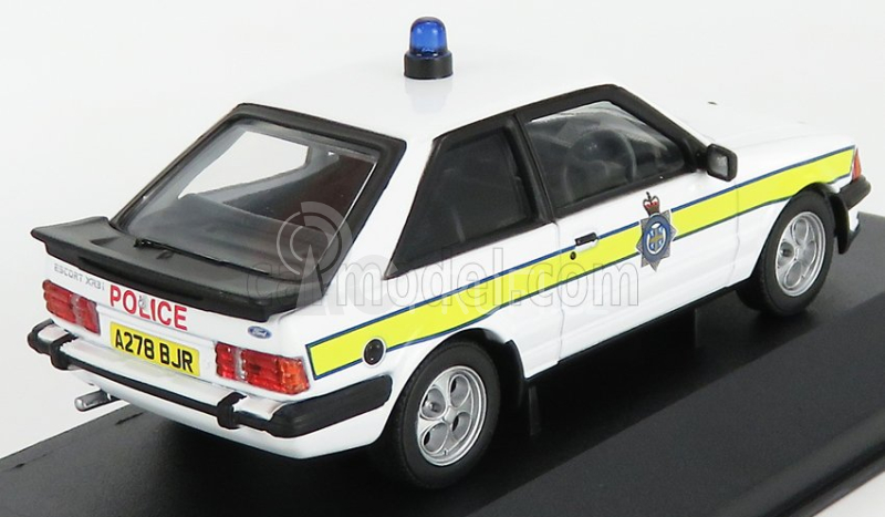 Vanguards Ford england Escort Mkiii Xr3i Police 1990 1:43 Bílá Žlutá