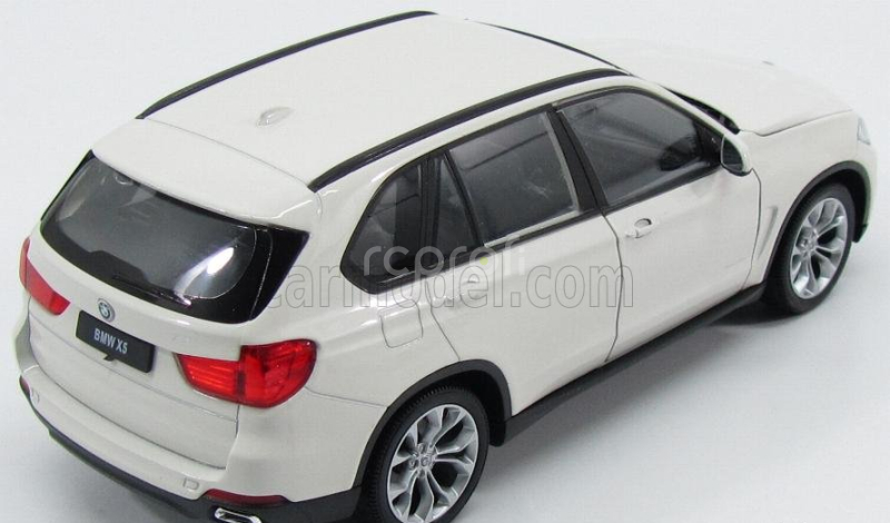 Welly BMW X5 5.0i X Drive (f15) 2015 1:24 Bílá