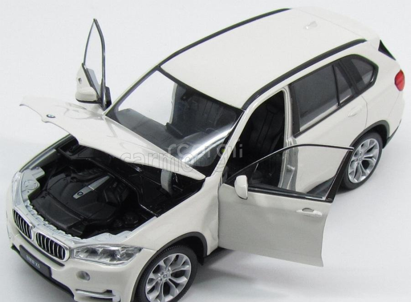 Welly BMW X5 5.0i X Drive (f15) 2015 1:24 Bílá