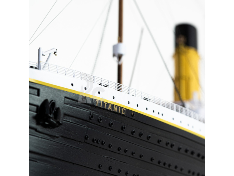 AMATI R.M.S. Titanic 1:250 kit