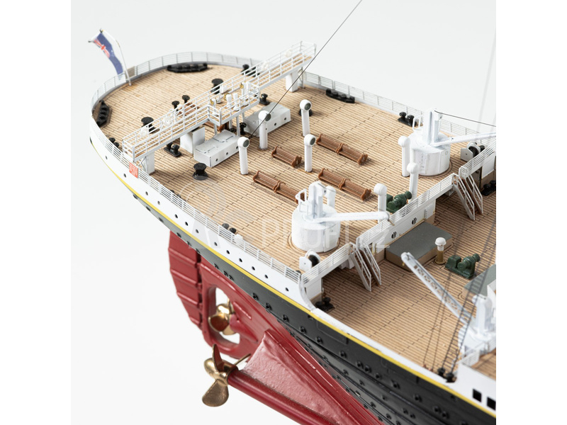 AMATI R.M.S. Titanic 1:250 kit