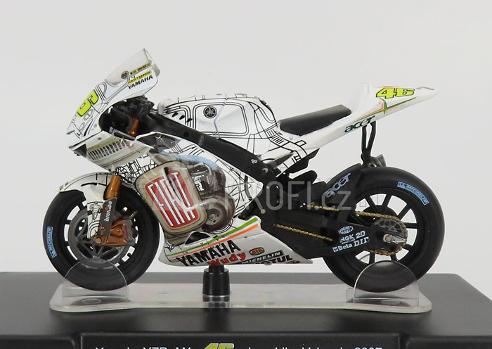 Edicola Yamaha Yzr-m1 N 46 Showbike Valencia Motogp 2007 Valentino Rossi 1:18 Bílá