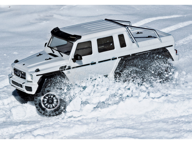 RC auto Traxxas TRX-6 Mercedes G 63 6x6 1:10 TQi RTR, bílá