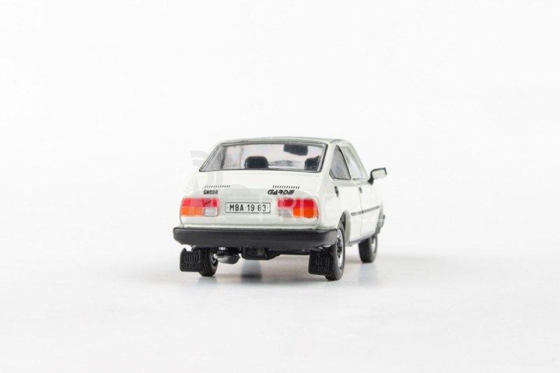 Abrex Škoda Garde (1982) 1:43 - Bílá Ledová