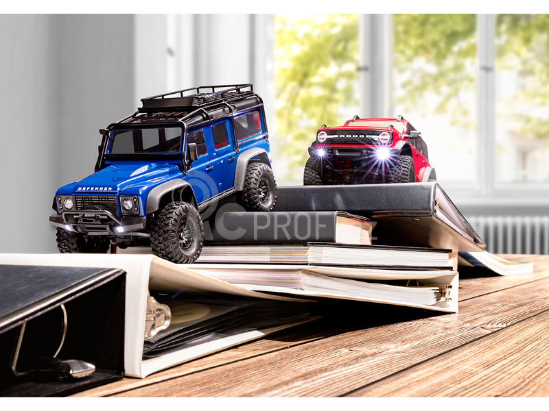 RC auto Traxxas TRX-4M Land Rover Defender 1:18 RTR, stříbrná